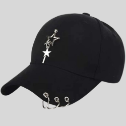 K-pop - Gorra ajustada metálica con cadena.