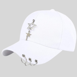 K-pop - Gorra ajustada metálica con cadena.
