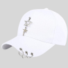 K-pop - Gorra ajustada metálica con cadena.